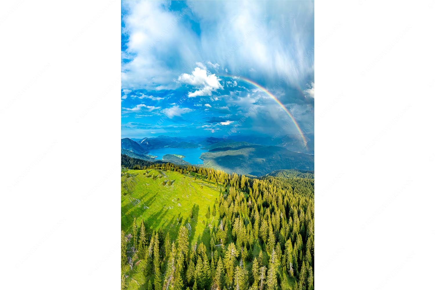 Regenbogen über dem Simetsberg und Walchensee