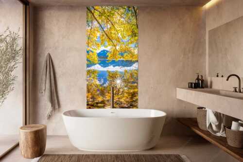 Wenn die Äste mit buntem Laub beinahe das Wasser berühren entstehen traumhafte Bilder - Farbpalette - Größe ca. 100x200cm, Seitenverhältnis 1:2 - Barmsee mit Karwendlegebirge - weitere Infos unter https://www.kriner-weiermann.de