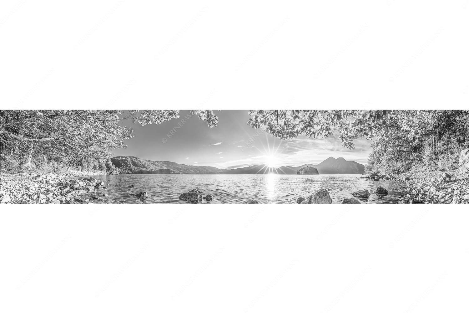 Fenster zum See – Seitenverhältnis 5:1 — Walchensee Insel Sassau mit Estergebirge Blick über den Walchensee mit Insel Sassau zum Sonnenuntergang im Estergebirge