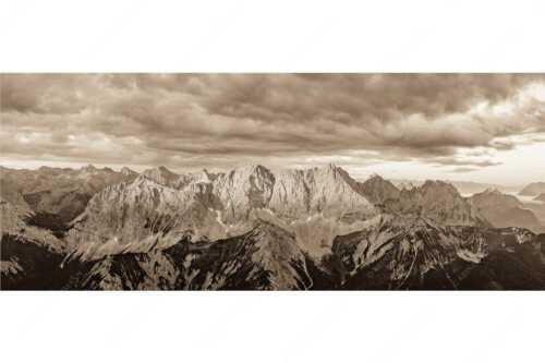 Erstes Sonnenlicht auf Raffelspitze, Hochkarspitze, Wörner und die nördliche Karwendelkette - Firewall - Seitenverhältnis 2,5:1 - Morgenstimmung Hochkarspitze Wörner im Karwendel - weitere Infos unter https://www.kriner-weiermann.de