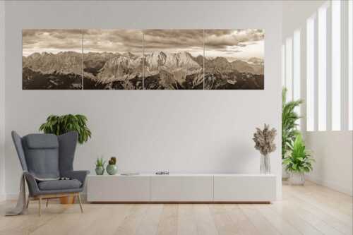 Erstes Sonnenlicht auf Raffelspitze, Hochkarspitze, Wörner und die nördliche Karwendelkette - Firewall - 4er Split, Größe ca. 280x70cm, Seitenverhältnis 4: - Morgenstimmung Hochkarspitze Wörner im Karwendel - weitere Infos unter https://www.kriner-weiermann.de