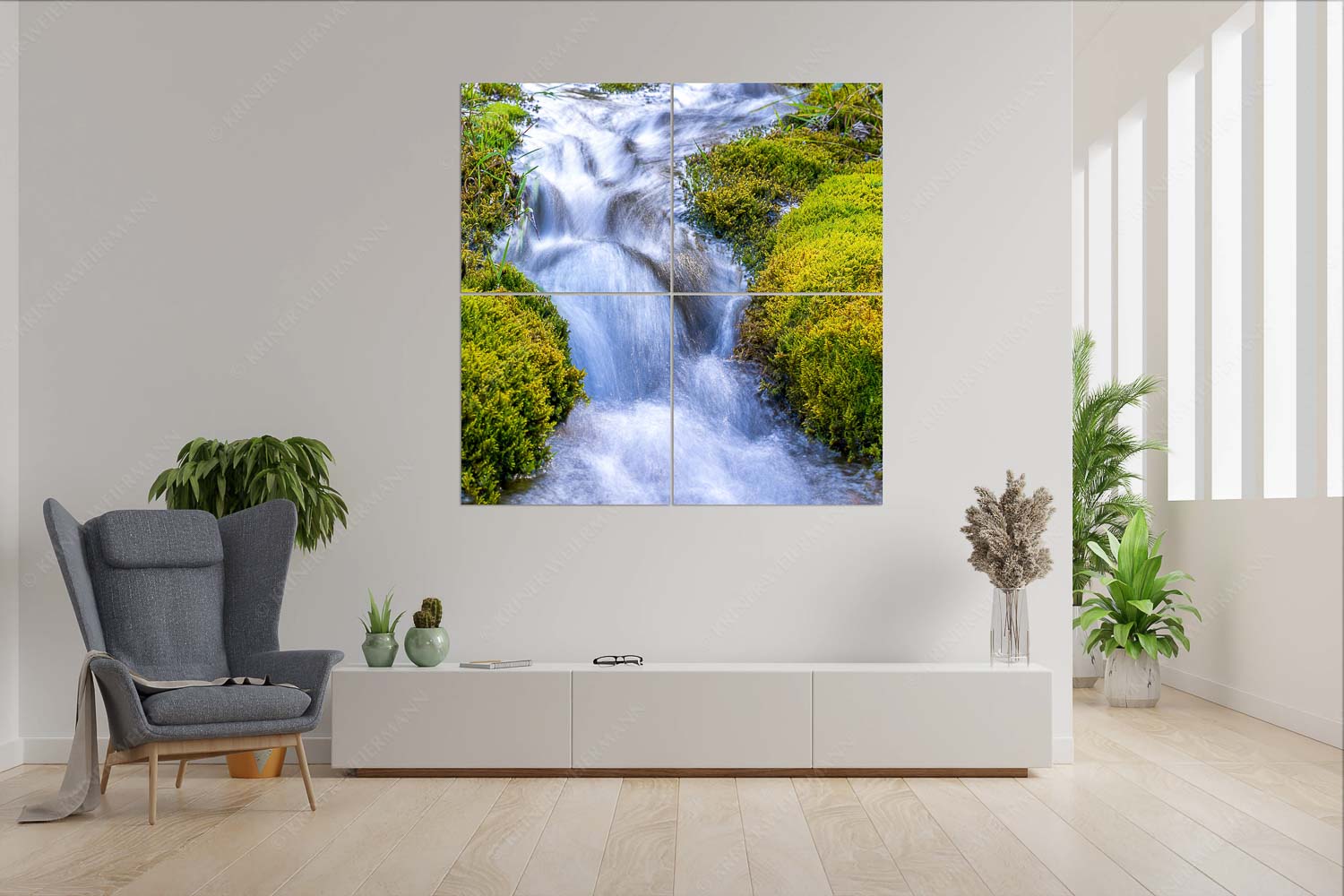 Kleiner Quellbach im Karwendelgebirge - Fließende Harmonie - 4er Split, Größe ca. 180x180cm, Seitenverhältnis 1:1 - Bach im Karwendel - weitere Infos unter https://www.kriner-weiermann.de