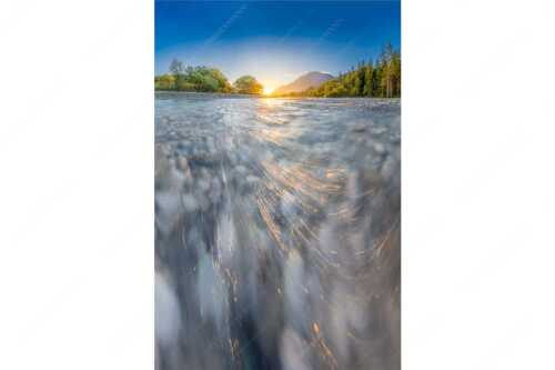 Sonnenaufgang an der Isar mit Karwendelgebirge - Freude am Fließen - Seitenverhältnis 2:3 - Isar Wasser - weitere Infos unter https://www.kriner-weiermann.de