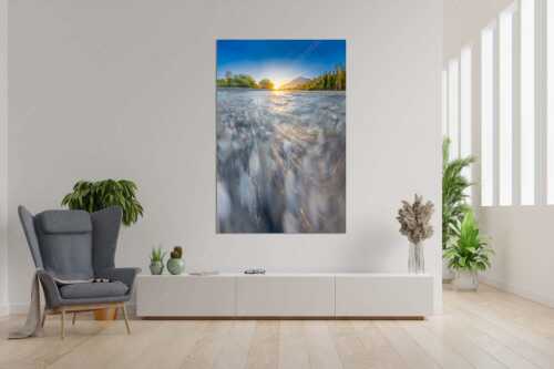 Sonnenaufgang an der Isar mit Karwendelgebirge - Freude am Fließen - Größe ca. 120x180cm, Seitenverhältnis 2: - Isar Wasser - weitere Infos unter https://www.kriner-weiermann.de
