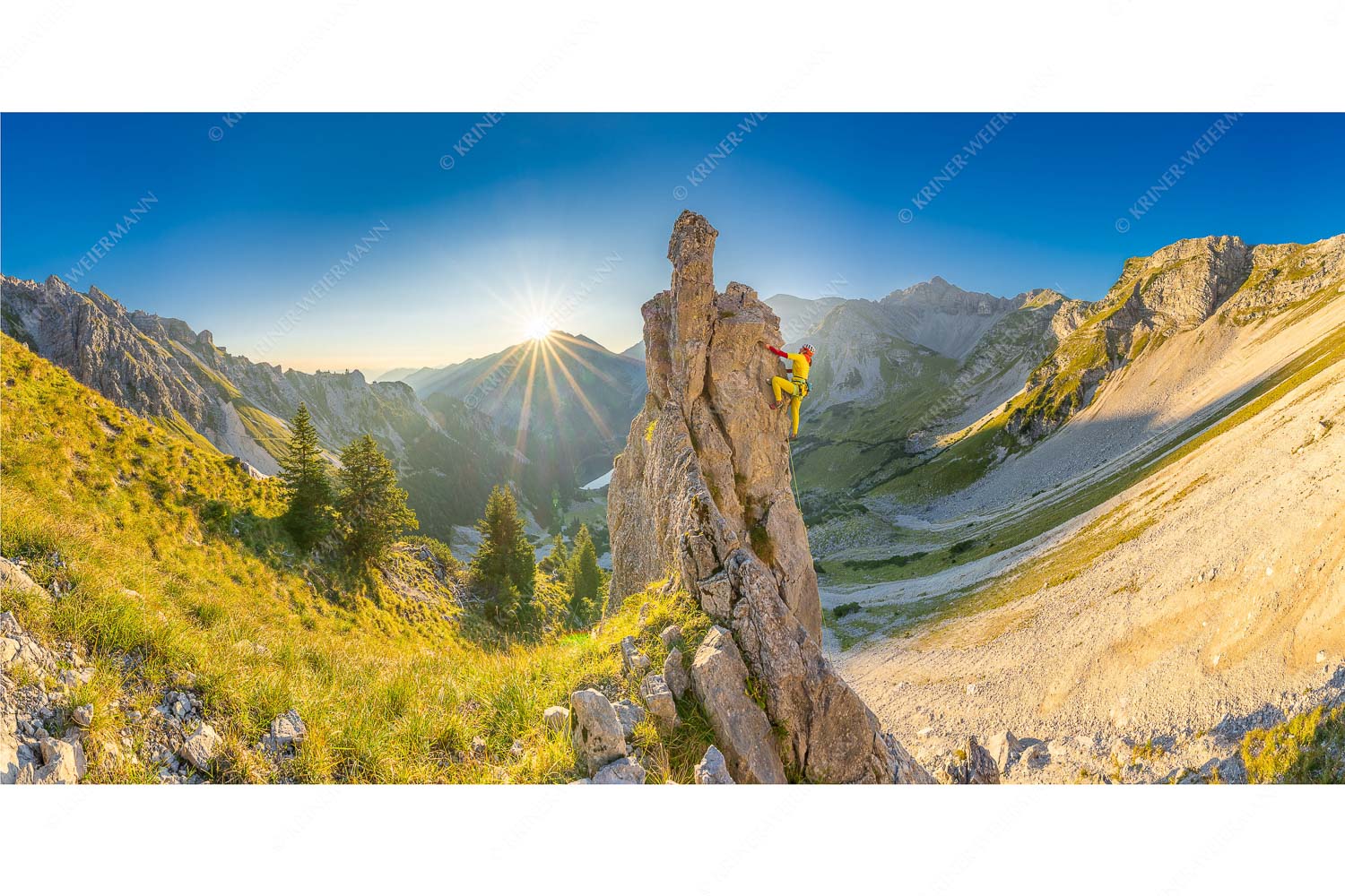 Früh am Fels – Seitenverhältnis 2:1 — Klettern im Soierngebirge Klettererin unterwegs im Soiern bei Sonnenaufgang