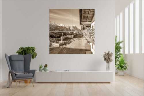 Blick von der Frühlingsstraße in Garmisch zum Zugspitzmassiv im Wetterstein - Frühlingsstraße - 4er Split, Größe ca. 180x180cm, Seitenverhältnis 1:1 - Garmisch mit Alpspitze und Waxenstein - weitere Infos unter https://www.kriner-weiermann.de