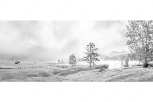 Morgenstimmung am Geroldsee mit Blick zum Karwendelgebirge - Frühnebel - Seitenverhältnis 2,5:1 - Geroldsee mit Karwendel - weitere Infos unter https://www.kriner-weiermann.de