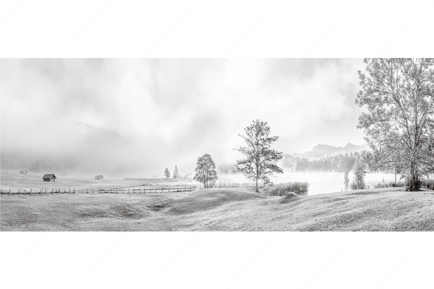Frühnebel – Seitenverhältnis 2,5:1 — Geroldsee mit Karwendel Morgenstimmung am Geroldsee mit Blick zum Karwendelgebirge