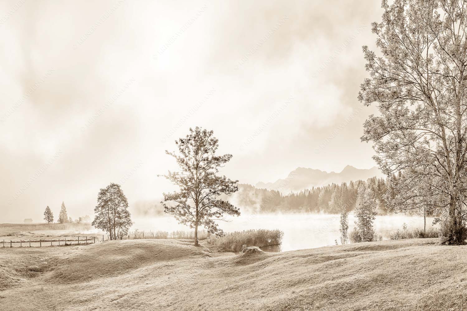 Morgenstimmung am Geroldsee mit Blick zum Karwendelgebirge