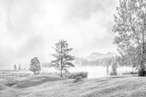 Morgenstimmung am Geroldsee mit Blick zum Karwendelgebirge - Frühnebel - Seitenverhältnis 3:2 - Geroldsee mit Karwendel - weitere Infos unter https://www.kriner-weiermann.de