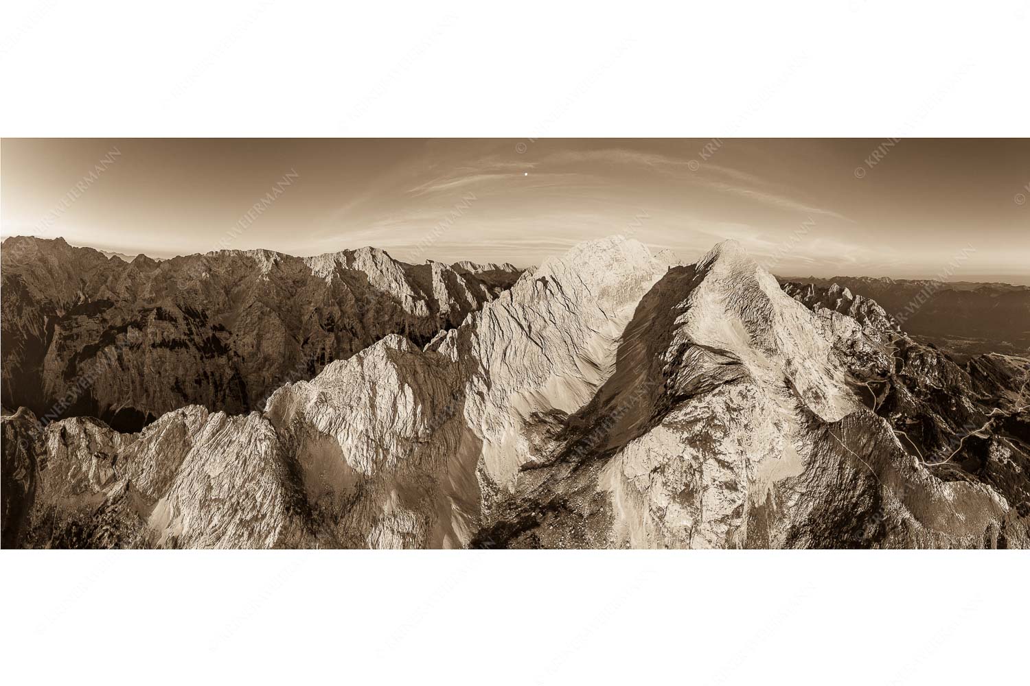 Gaifgrat – Seitenverhältnis 2,5:1 — Hohen Blassen und Alpspitze Blick ins Grieskar, Hohen Blassen und Alpspitze im Wettertsteingebirge