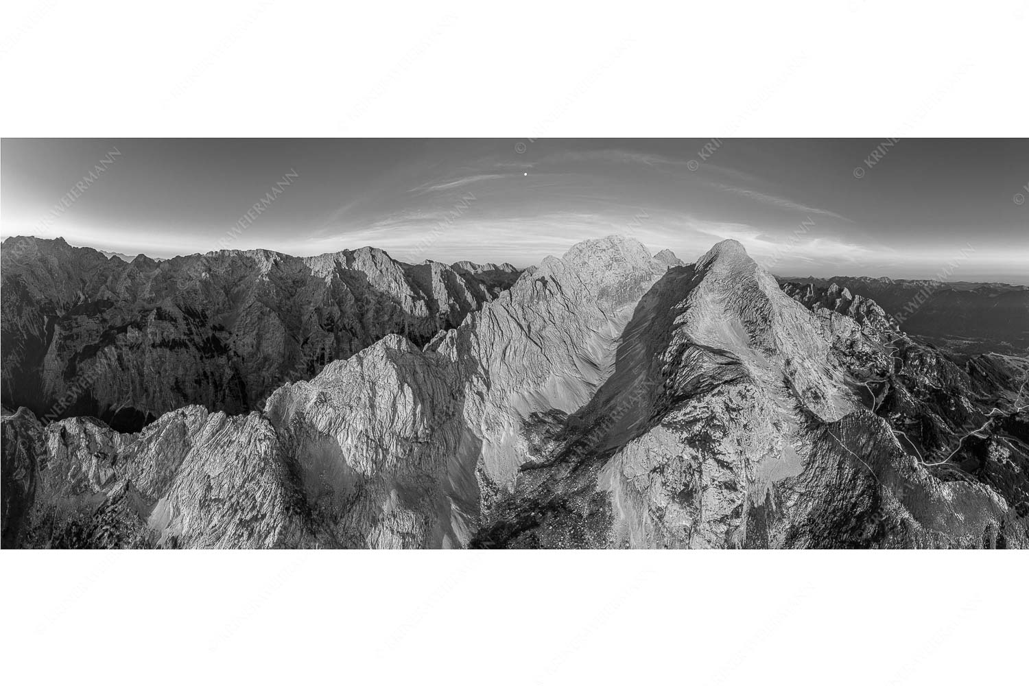Gaifgrat – Seitenverhältnis 2,5:1 — Hohen Blassen und Alpspitze Blick ins Grieskar, Hohen Blassen und Alpspitze im Wettertsteingebirge