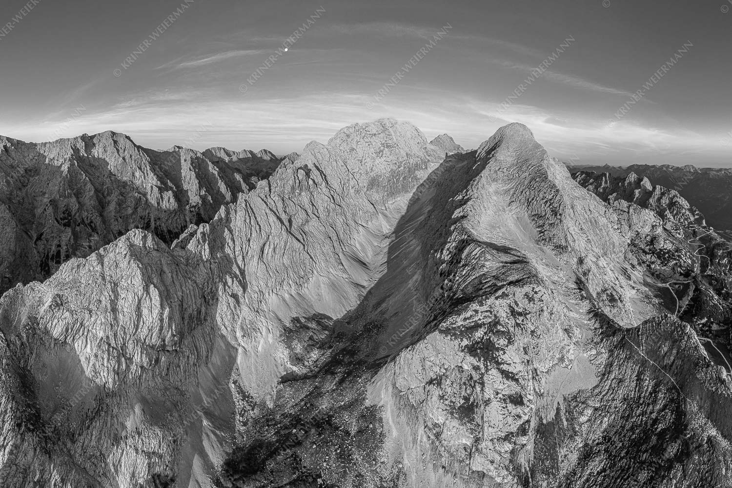 Gaifgrat – Seitenverhältnis 3:2 — Hohen Blassen und Alpspitze Blick ins Grieskar, Hohen Blassen und Alpspitze im Wettertsteingebirge