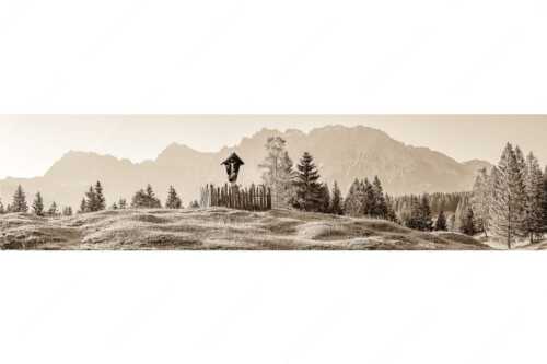 Wegkreuz mit Wörner, Tiefkarspitze und Westlicher Karwendelspitze - Göttlich - Seitenverhältnis 4:1 - Feldkreuz in den Buckelwiesen mit Karwendel - weitere Infos unter https://www.kriner-weiermann.de