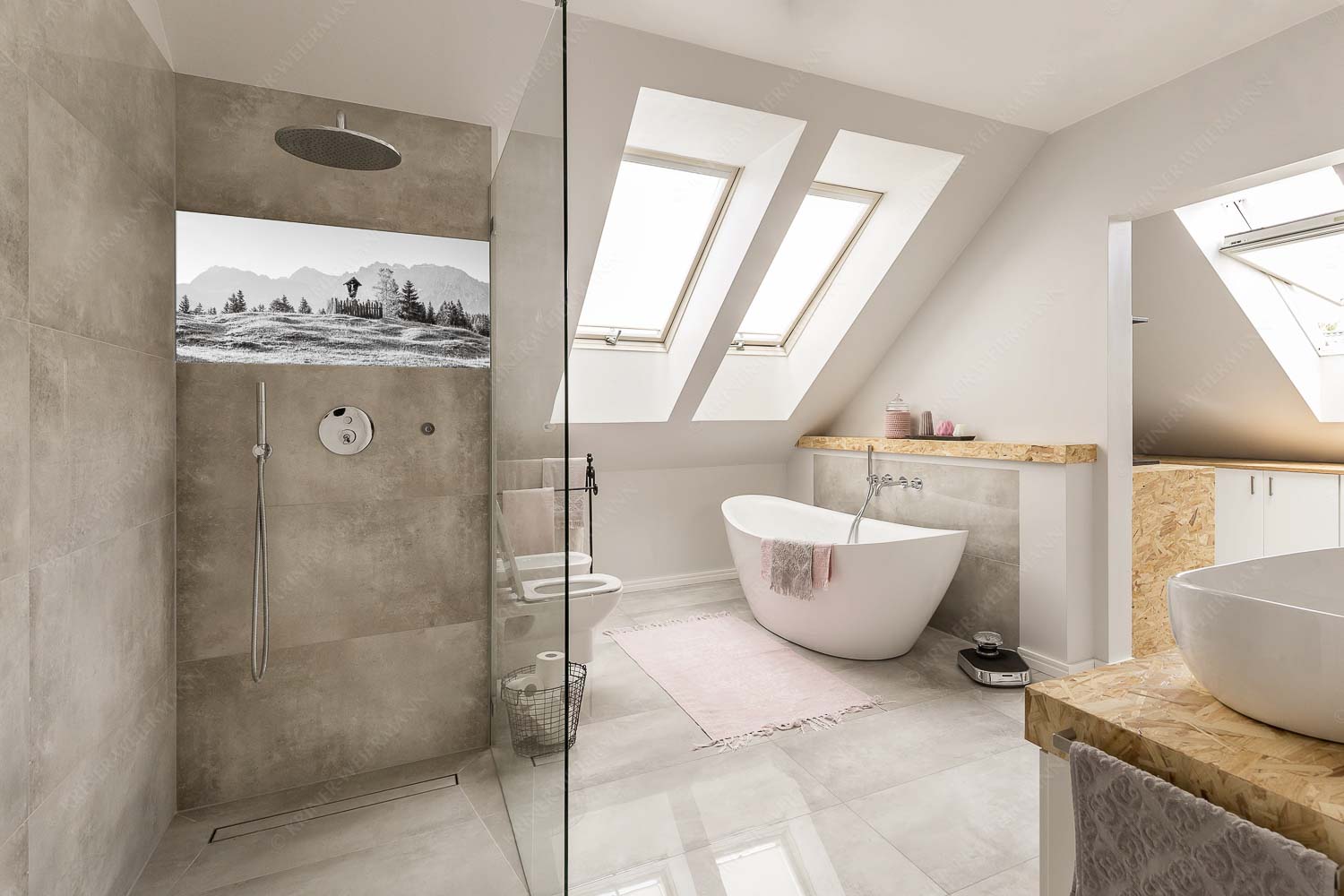 Göttlich – Größe ca. 100x50cm, Seitenverhältnis 2:1 — Feldkreuz in den Buckelwiesen mit Karwendel Wegkreuz mit Wörner, Tiefkarspitze und Westlicher Karwendelspitze - Göttlich - Größe ca. 100x50cm, Seitenverhältnis 2:1 - Feldkreuz in den Buckelwiesen mit Karwendel - weitere Infos unter https://www.kriner-weiermann.de