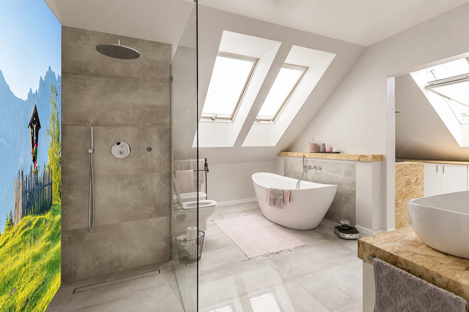 Göttlich – Größe ca. 150x225cm, Seitenverhältnis 2:3 — Feldkreuz in den Buckelwiesen mit Karwendel Wegkreuz mit Wörner, Tiefkarspitze und Westlicher Karwendelspitze - Göttlich - Größe ca. 150x225cm, Seitenverhältnis 2:3 - Feldkreuz in den Buckelwiesen mit Karwendel - weitere Infos unter https://www.kriner-weiermann.de