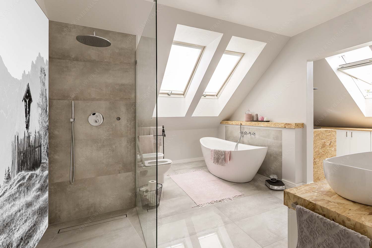 Wegkreuz mit Wörner, Tiefkarspitze und Westlicher Karwendelspitze - Göttlich - Größe ca. 150x225cm, Seitenverhältnis 2:3 - Feldkreuz in den Buckelwiesen mit Karwendel - weitere Infos unter https://www.kriner-weiermann.de