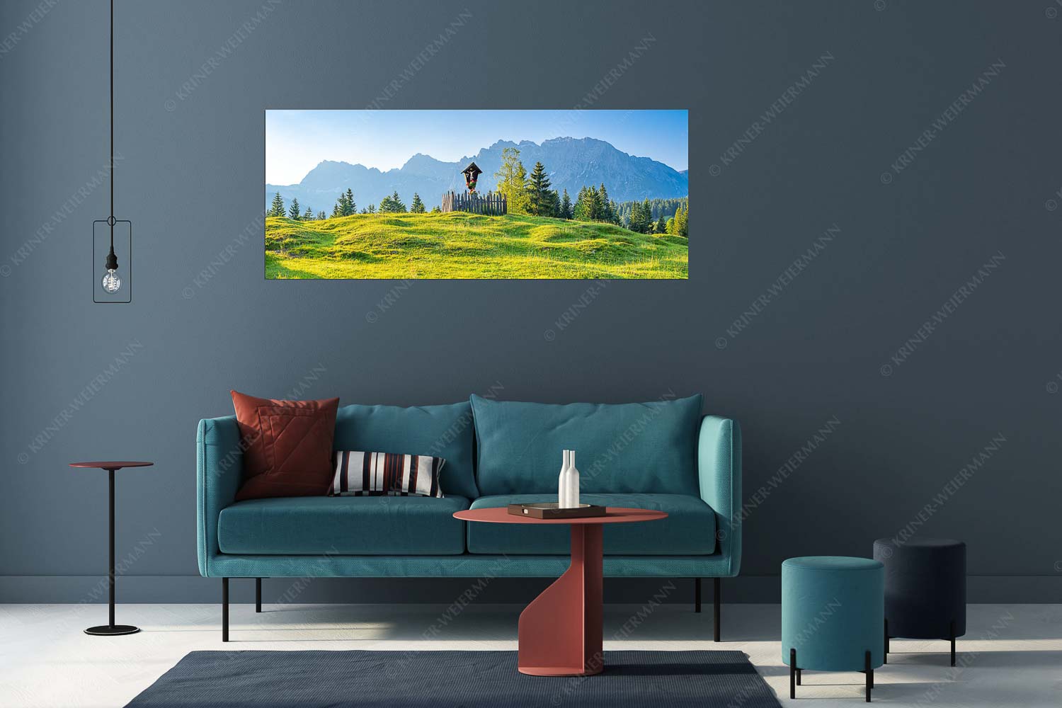 Wegkreuz mit Wörner, Tiefkarspitze und Westlicher Karwendelspitze - Göttlich - Größe ca. 175x70cm, Seitenverhältnis 2,5:1 - Feldkreuz in den Buckelwiesen mit Karwendel - weitere Infos unter https://www.kriner-weiermann.de