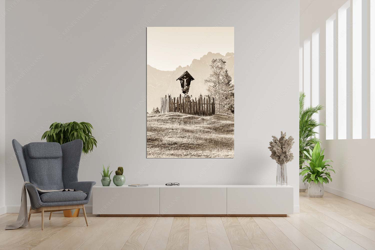 Göttlich – Größe ca. 120x180cm, Seitenverhältnis 2:3 — Feldkreuz in den Buckelwiesen mit Karwendel Wegkreuz mit Wörner, Tiefkarspitze und Westlicher Karwendelspitze - Göttlich - Größe ca. 120x180cm, Seitenverhältnis 2:3 - Feldkreuz in den Buckelwiesen mit Karwendel - weitere Infos unter https://www.kriner-weiermann.de