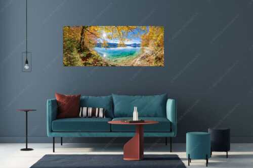 Mit buntem Buchenlaub und dem türkisblauem Walchensee entsteht ein einzigartiges Farbenspiel - Goldregen - Größe ca. 175x70cm, Seitenverhältnis 2,5:1 - Herbststimmung am Walchensee - weitere Infos unter https://www.kriner-weiermann.de