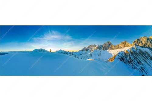 Winterliche Wanderung auf der Wettersteinsüdseite - Grandiose Kulisse - Seitenverhältnis 3:1 - Winterwanderung zum Scharnitzjoch im Wetterstein - weitere Infos unter https://www.kriner-weiermann.de