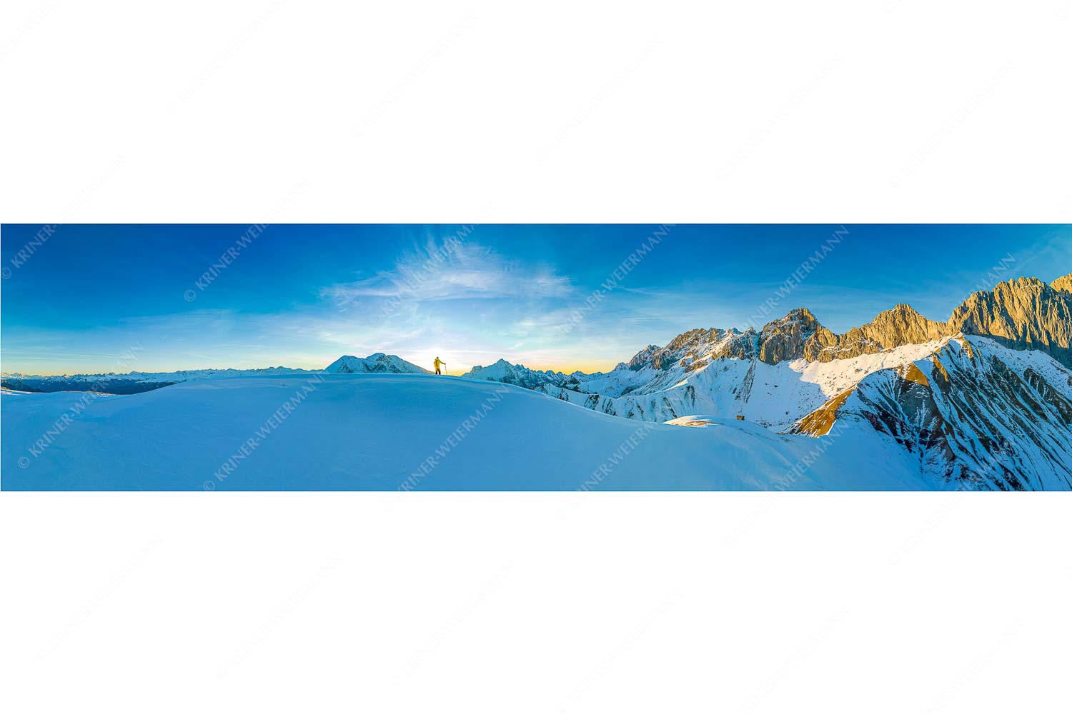 Grandiose Kulisse – Seitenverhältnis 4:1 — Winterwanderung zum Scharnitzjoch im Wetterstein Winterliche Wanderung auf der Wettersteinsüdseite