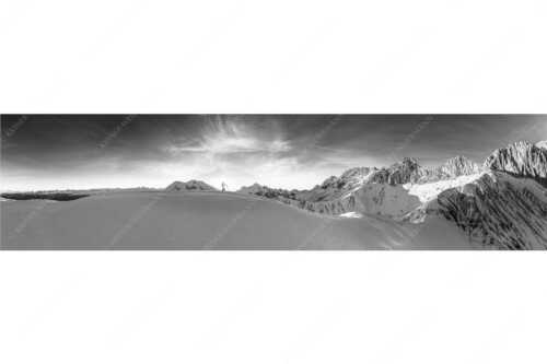 Winterliche Wanderung auf der Wettersteinsüdseite - Grandiose Kulisse - Seitenverhältnis 4:1 - Winterwanderung zum Scharnitzjoch im Wetterstein - weitere Infos unter https://www.kriner-weiermann.de