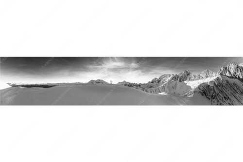 Winterliche Wanderung auf der Wettersteinsüdseite - Grandiose Kulisse - Seitenverhältnis 5:1 - Winterwanderung zum Scharnitzjoch im Wetterstein - weitere Infos unter https://www.kriner-weiermann.de