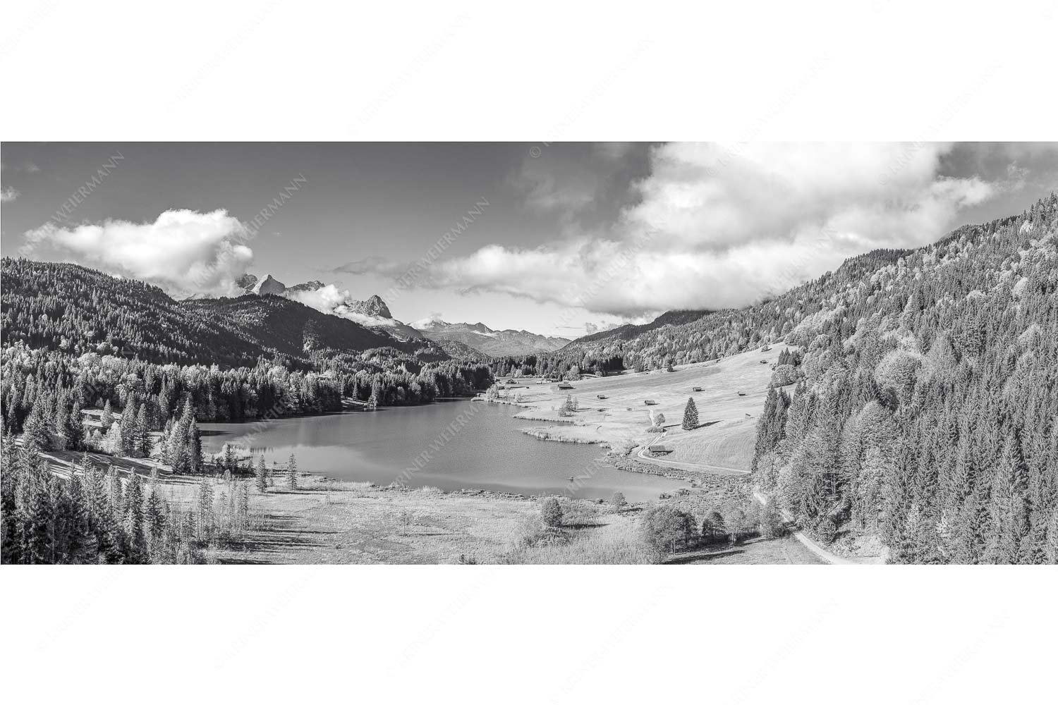 Heimatsee – Seitenverhältnis 2,5:1 — Geroldsee mit Wetterstein Blick über den Geroldsee zum Zugspitzmassiv mit Alpspitze, Zugspitze und Waxenstein