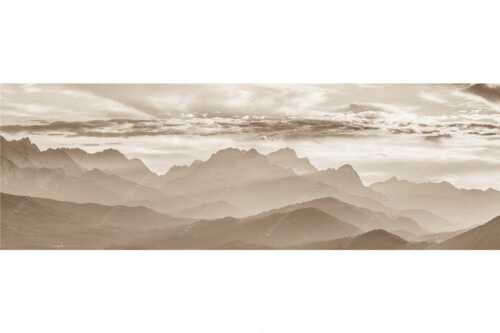 Traumhafte Abendstimmung in den unzähligen Gipfeln des Wetterstein- und Zugspitzmassivs - Heimatsilhouetten - Seitenverhältnis 3:1 - Abendlicht am Zugspitzmassiv - weitere Infos unter https://www.kriner-weiermann.de
