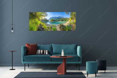 Blick über Eibsee zur Zugspitze im Wettersteingebirge - Heimliche Bucht - Wandbild - Größe ca. 175x70cm, Seitenverhältnis 2,5:1 - Sonnenaufgang am Eibsee mit Zugspitze - weitere Infos unter https://www.kriner-weiermann.de