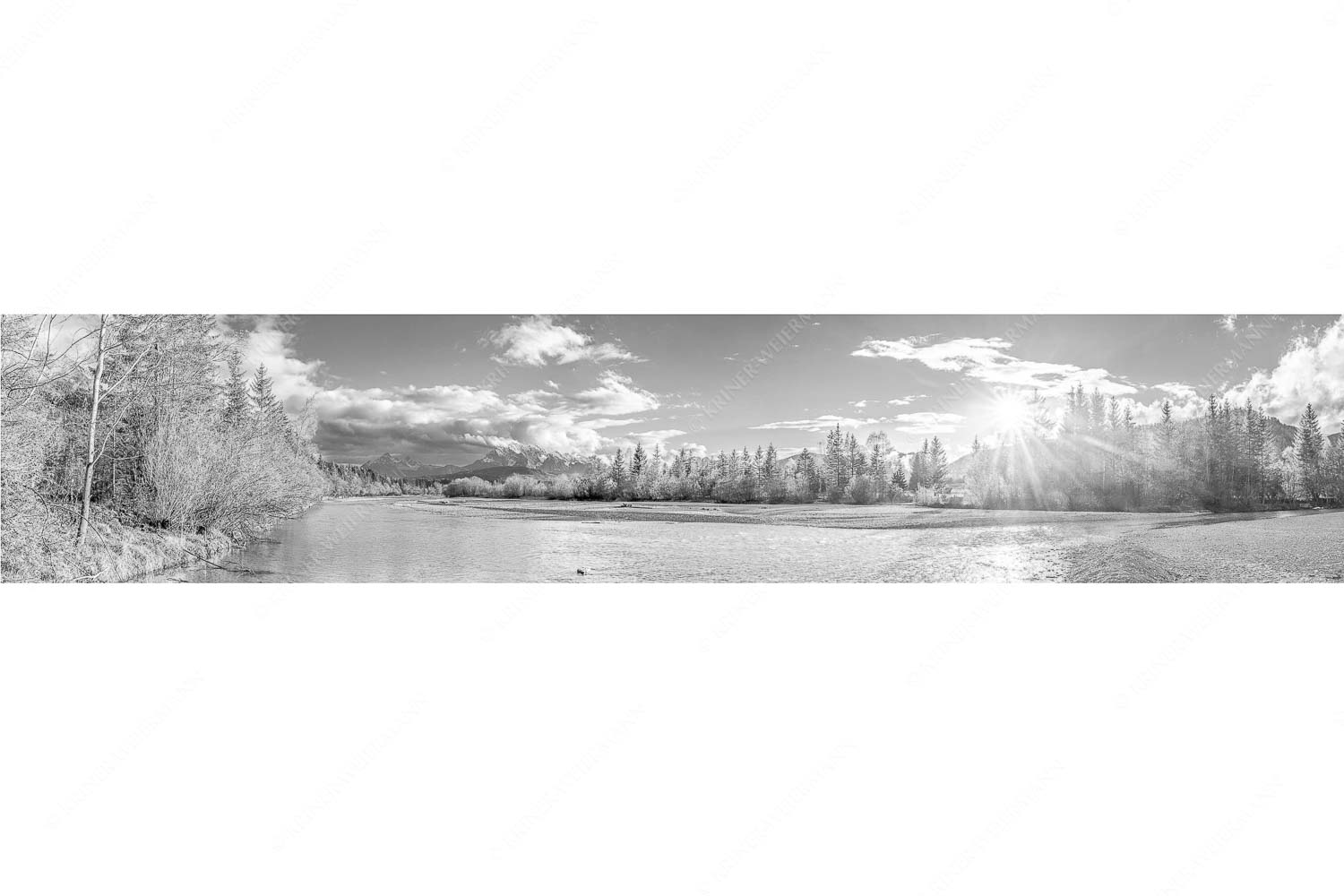 Heimliches Wahrzeichen II – Seitenverhältnis 5:1 — Isar bei Wallgau mit Arnspitzen Blick über Isar zum Wetterstein und den Arnspitzen bei Sonnenuntergang