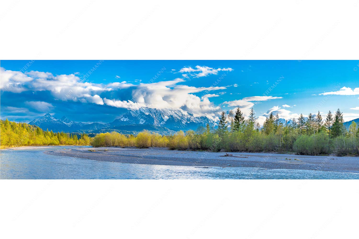 Blick über die Isar bei Wallgau zum Wettersteingebirge und den Arnspitzen - Heimliches Wahrzeichen III - Seitenverhältnis 3:1 - Isar mit Arnspitzen - weitere Infos unter https://www.kriner-weiermann.de