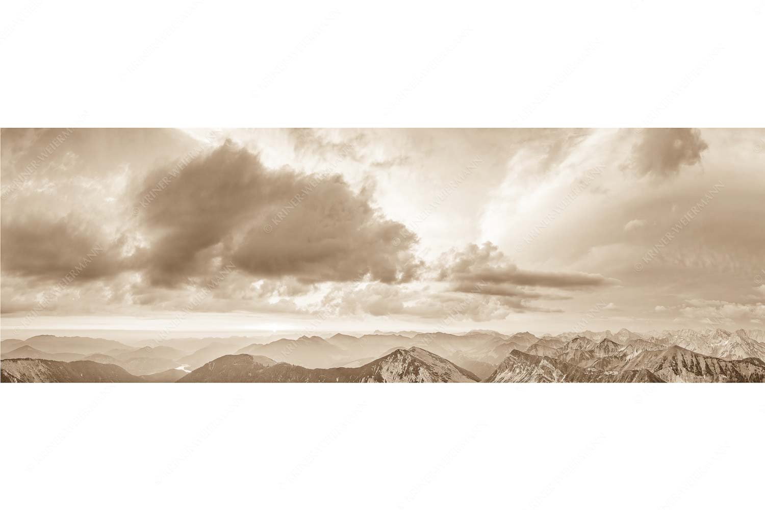 Blick vom Schafreiter in den Sonnenaufgang im Karwendel