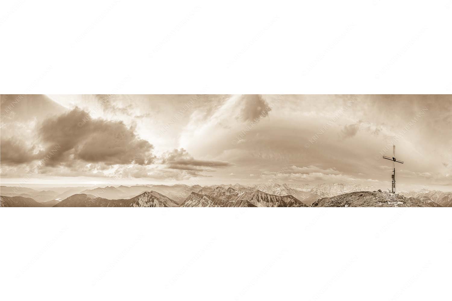 Blick vom Schafreiter in den Sonnenaufgang im Karwendel