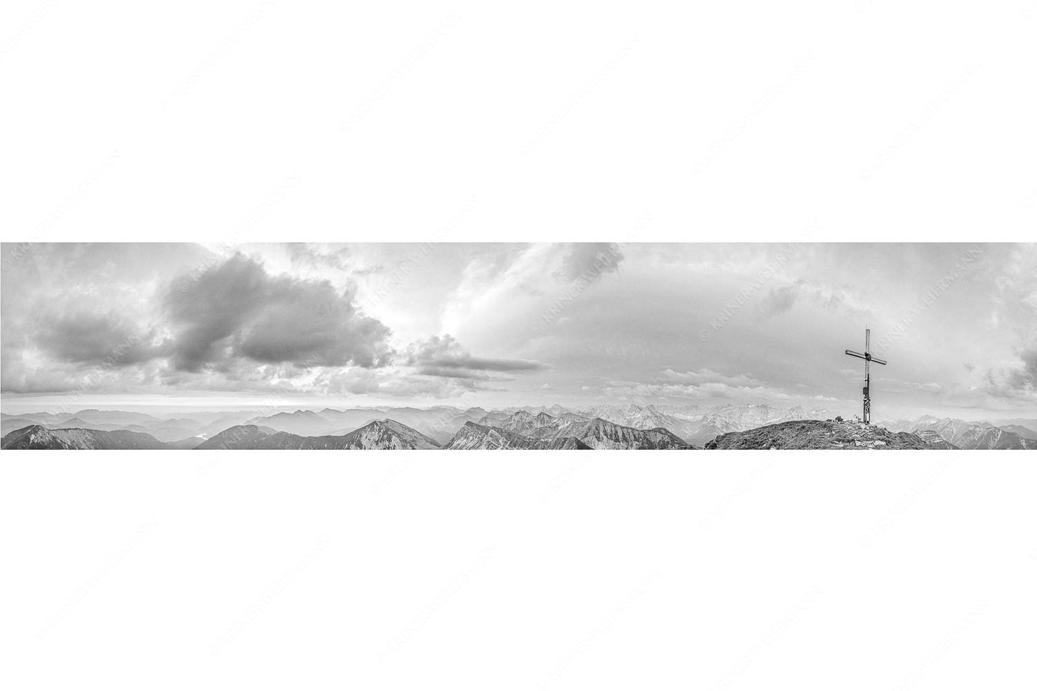 Himmlischer Morgen – Seitenverhältnis 5:1 — Schafreiter Blick vom Schafreiter in den Sonnenaufgang im Karwendel