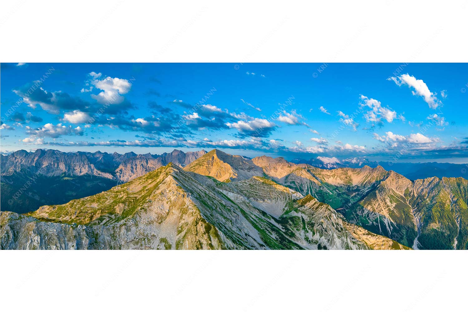 Hinterm Krapfenkar – Seitenverhältnis 2,5:1 — Soiernspitze und Karwendel Blick über Krapfenkarspitze zur Soiernspitze im Soierngebirge