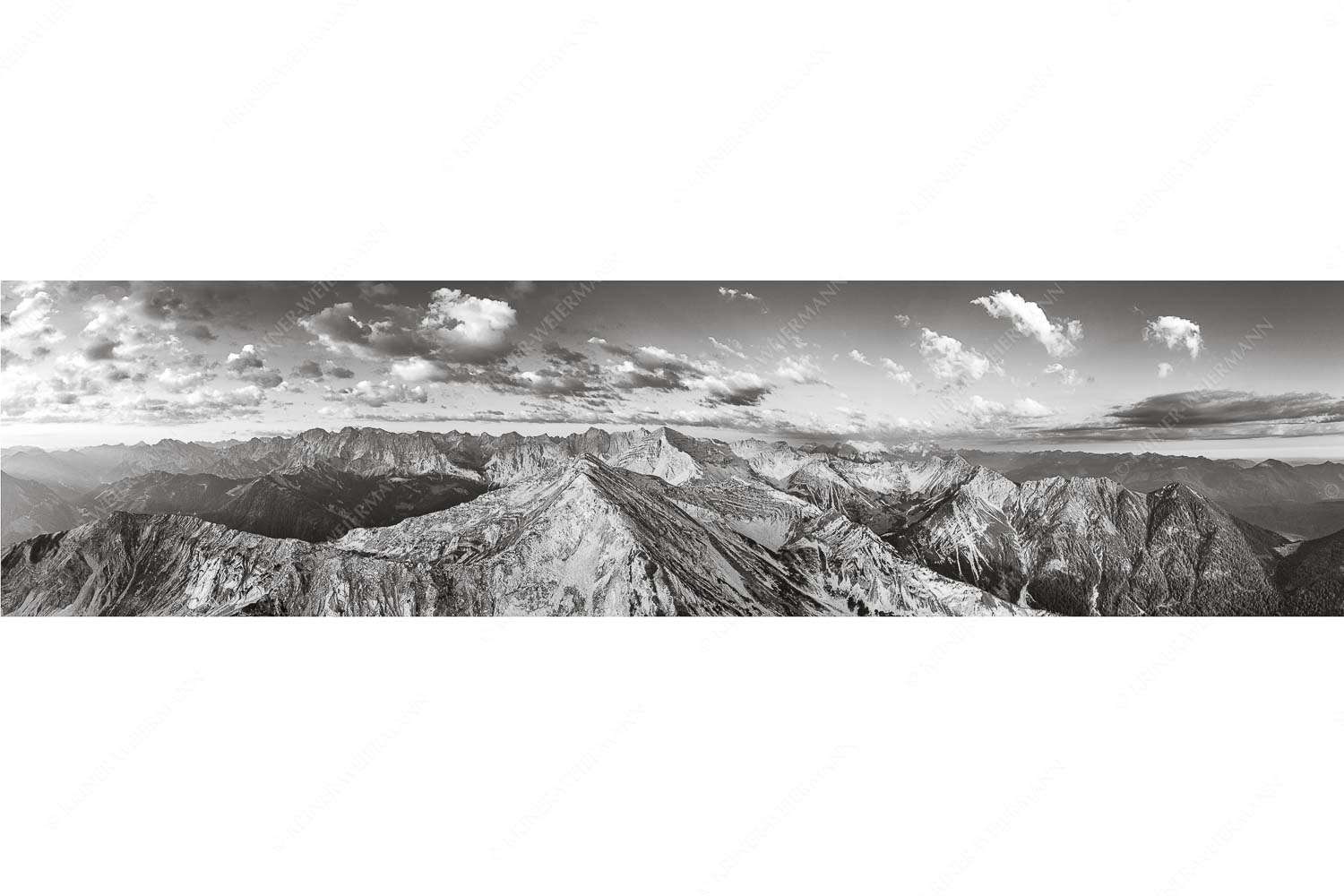 Hinterm Krapfenkar – Seitenverhältnis 4:1 — Soiernspitze und Karwendel Blick über Krapfenkarspitze zur Soiernspitze im Soierngebirge