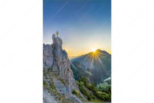 Spitzenerlebnis beim Sonnenaufgang im Soierngebirge - Ich sehe was du nicht siehst - Seitenverhältnis 2:3 - Klettern im Karwendel - weitere Infos unter https://www.kriner-weiermann.de