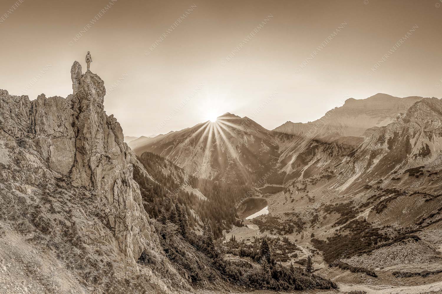 Ich sehe was du nicht siehst – Seitenverhältnis 3:2 — Klettern im Karwendel Spitzenerlebnis beim Sonnenaufgang im Soierngebirge