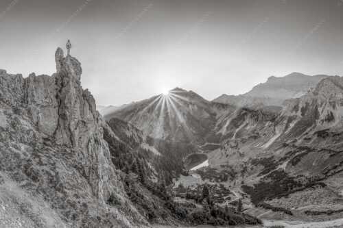 Spitzenerlebnis beim Sonnenaufgang im Soierngebirge - Ich sehe was du nicht siehst - Seitenverhältnis 3:2 - Klettern im Karwendel - weitere Infos unter https://www.kriner-weiermann.de