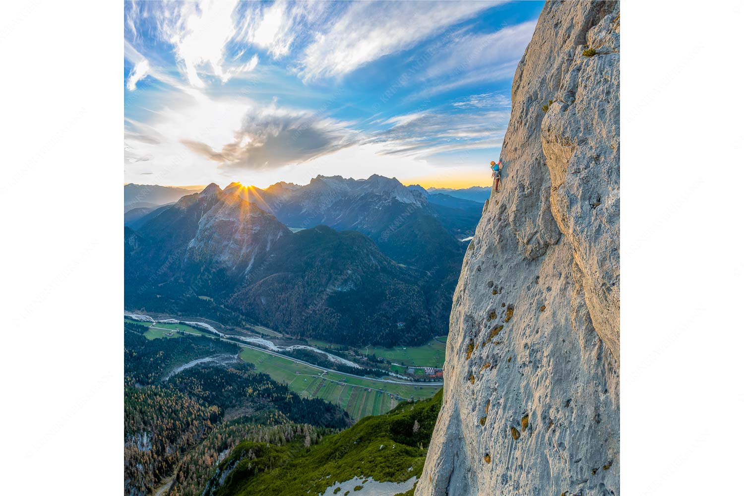 In der Kür – Seitenverhältnis 1:1 — Klettern Gerbersüdwand im Karwendel Vroni Kammermeier in der Route -die Kür- an der Gerber Südwand im Karwendel