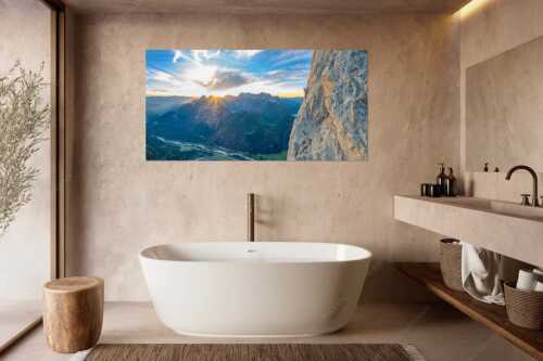 Vroni Kammermeier in der Route -die Kür- an der Gerber Südwand im Karwendel - In der Kür - Größe ca. 180x90cm, Seitenverhältnis 2:1 - Klettern Gerbersüdwand im Karwendel - weitere Infos unter https://www.kriner-weiermann.de
