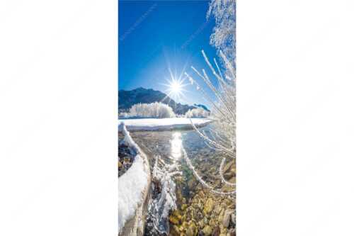 Blick über die winterliche Isar zum Soiern- und Karwendelgebirge - Isarstern - Seitenverhältnis 1:2 - Isar bei Krün mit Karwendel - weitere Infos unter https://www.kriner-weiermann.de