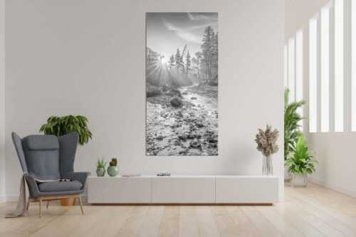 Die Nebelstimmung mit den ersten Sonnenstrahlen verleihen einen ganz besonderen Flair - Isarursprung I - Größe ca. 90x180cm, Seitenverhältnis 1:2 - Isarquelle im Karwendelgebirge - weitere Infos unter https://www.kriner-weiermann.de
