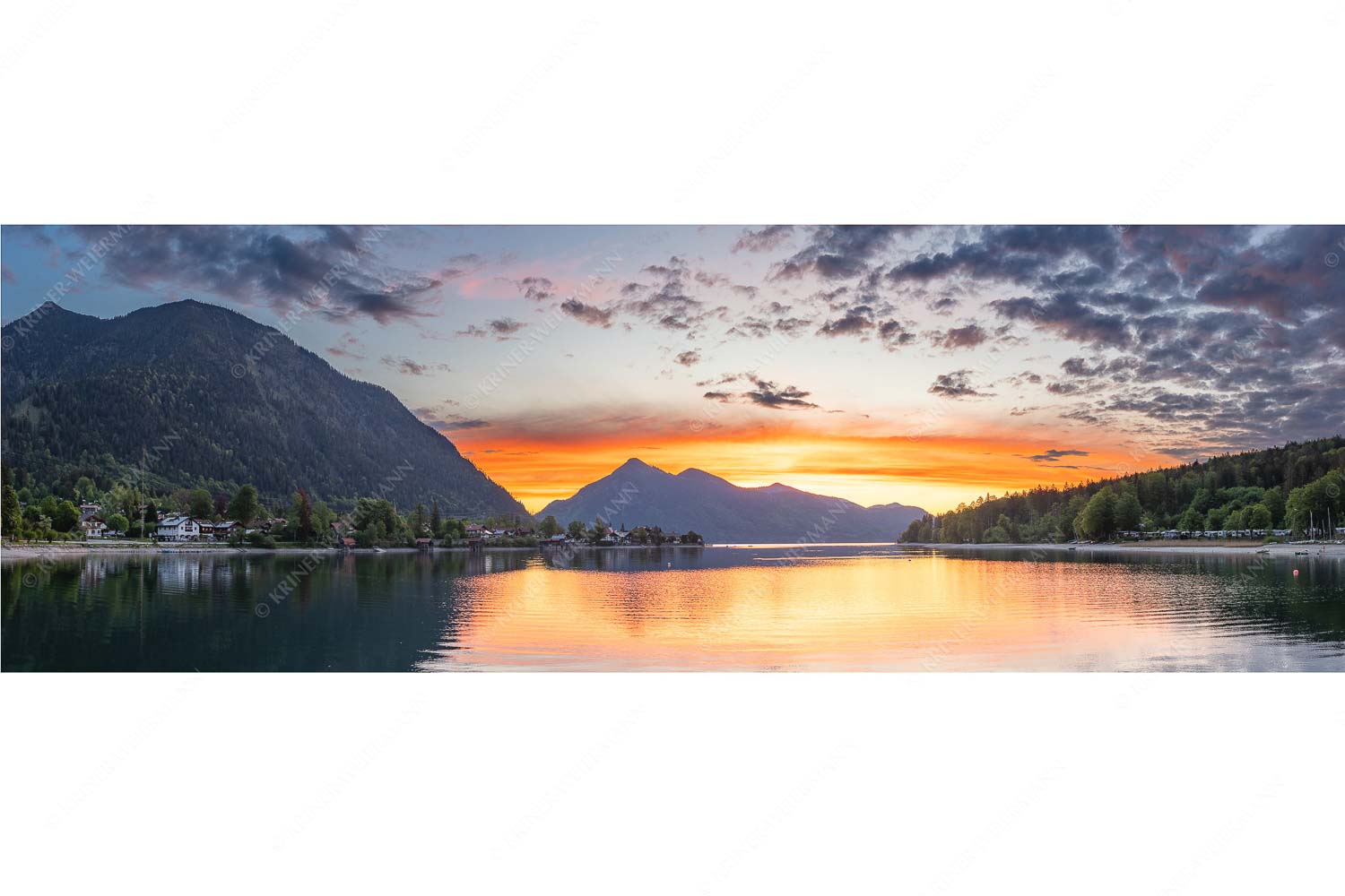 Jochberg Erwachen – Seitenverhältnis 3:1 — Walchensee Blick über den Walchensee zum Sonnenaufgang am Jochberg