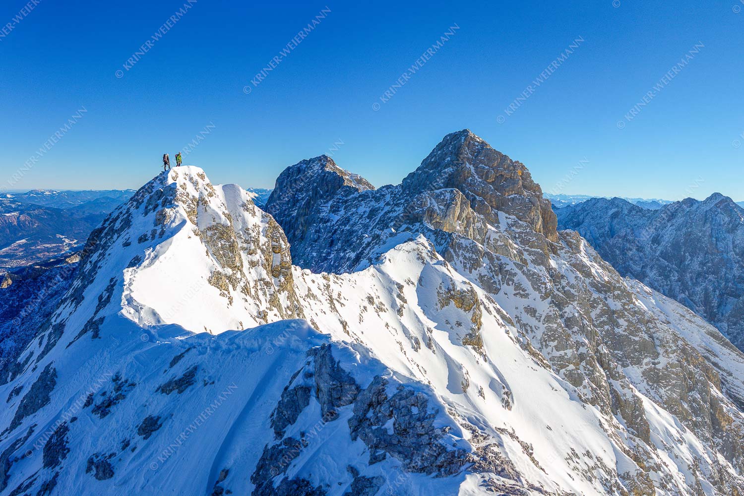 Jubigrat Winter – Seitenverhältnis 3:2 — Zwischen Alpspitze und Zugspitze Mühsam gestaltet sich die Kletterei auf dem Jubiläusgrat im Winter