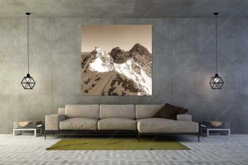 Mühsam gestaltet sich die Kletterei auf dem Jubiläusgrat im Winter - Jubigrat Winter - Größe ca. 160x160cm, Seitenverhältnis 1:1 - Zwischen Alpspitze und Zugspitze - weitere Infos unter https://www.kriner-weiermann.de