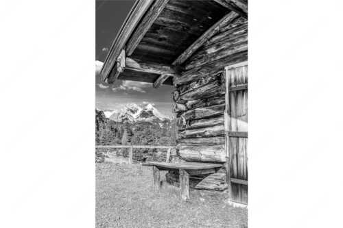 Vom Schachen bis zum Gamsanger gibt es auf der Wetterstein-Nordseite einiges zu entdecken - Kämialm - Seitenverhältnis 2:3 - Almhütte im Wettersteingebirge - weitere Infos unter https://www.kriner-weiermann.de