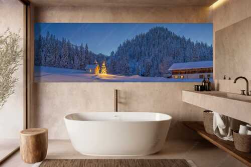 Weihnachtliche Kapelle in Elmau mit Wettersteingebirge - Kapelle Elmau - Wandbild - Größe ca. 300x100cm, Seitenverhältnis 3:1 - Christbaum im Schnee - weitere Infos unter https://www.kriner-weiermann.de